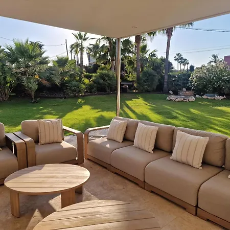 Luxury House Villa *