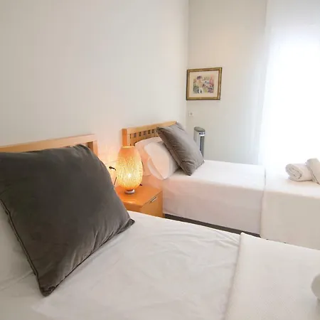 Luxury House 시체스