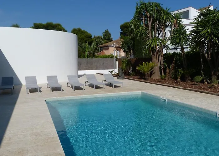Luxury House Villa *